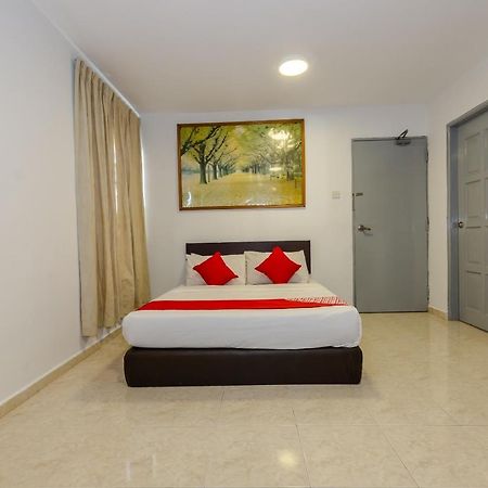 Oyo 1090 Hollitel Hotel Melaka Eksteriør billede