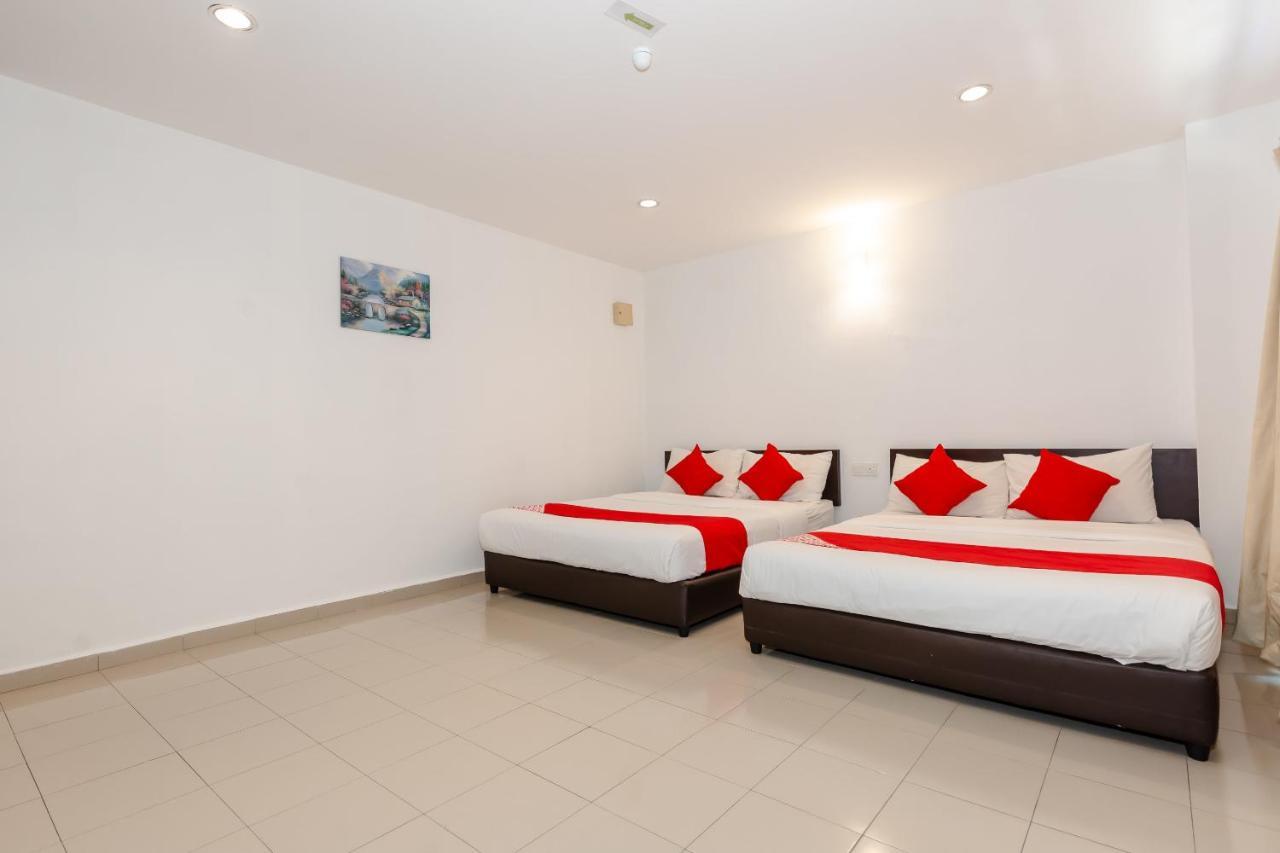 Oyo 1090 Hollitel Hotel Melaka Eksteriør billede