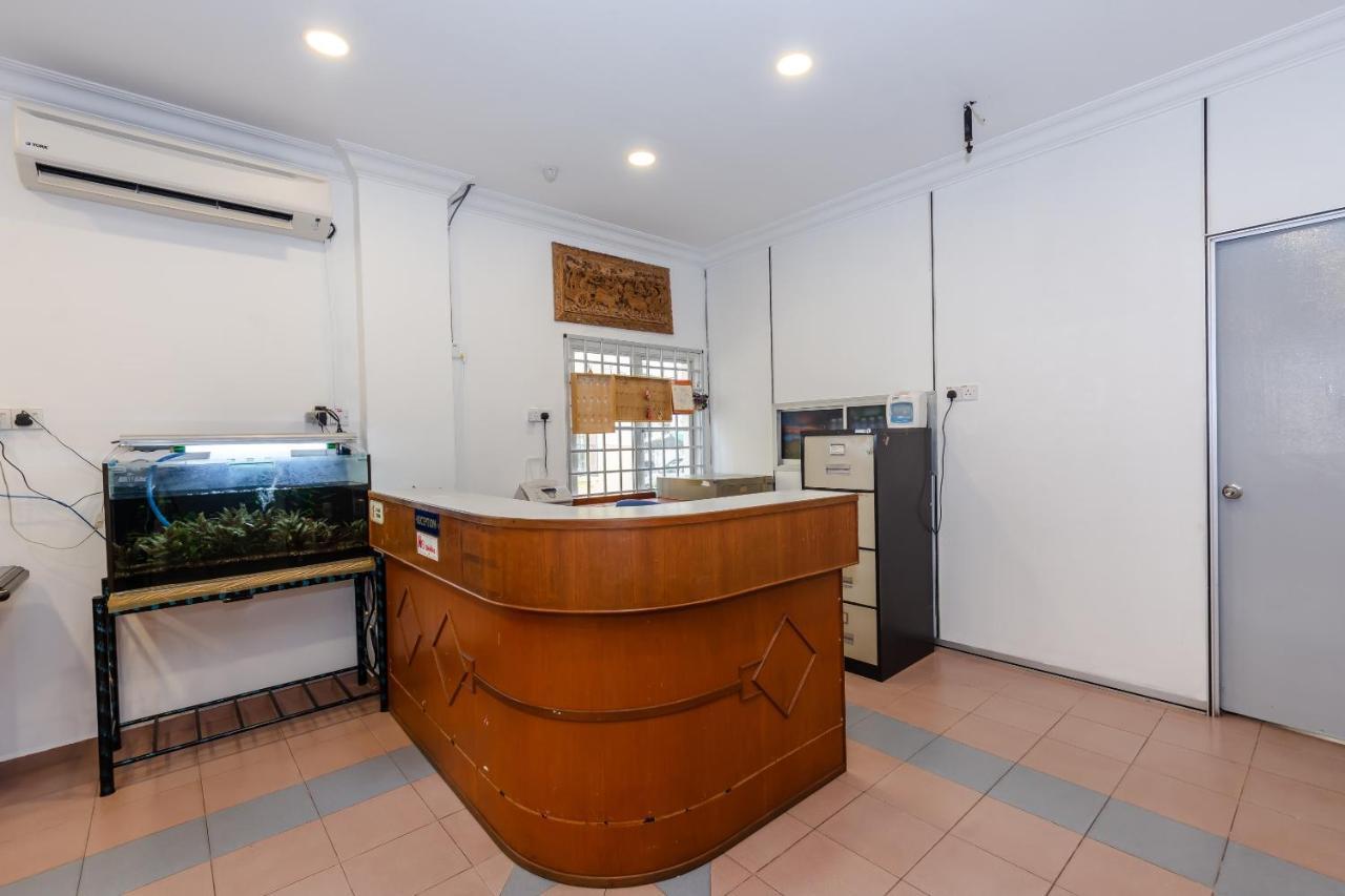 Oyo 1090 Hollitel Hotel Melaka Eksteriør billede