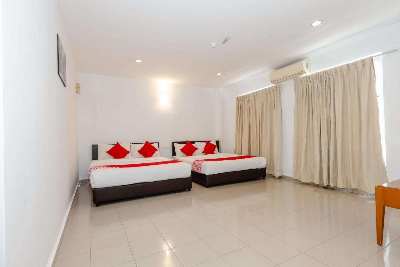 Oyo 1090 Hollitel Hotel Melaka Eksteriør billede